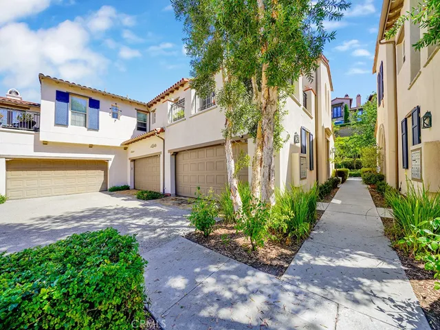 16 Talmont, Newport Coast, California 92657