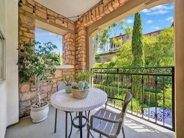 16 Talmont, Newport Coast, California 92657