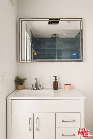 7250 Franklin Avenue 111, Los Angeles, California 90046