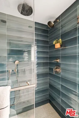 7250 Franklin Avenue 111, Los Angeles, California 90046