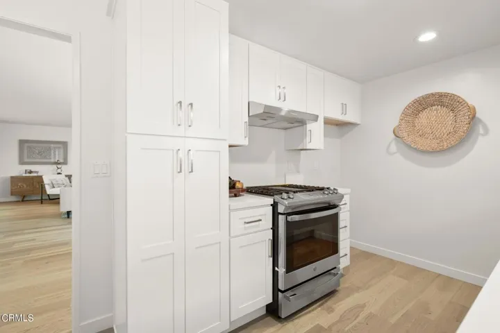 Ample storage in kitchen