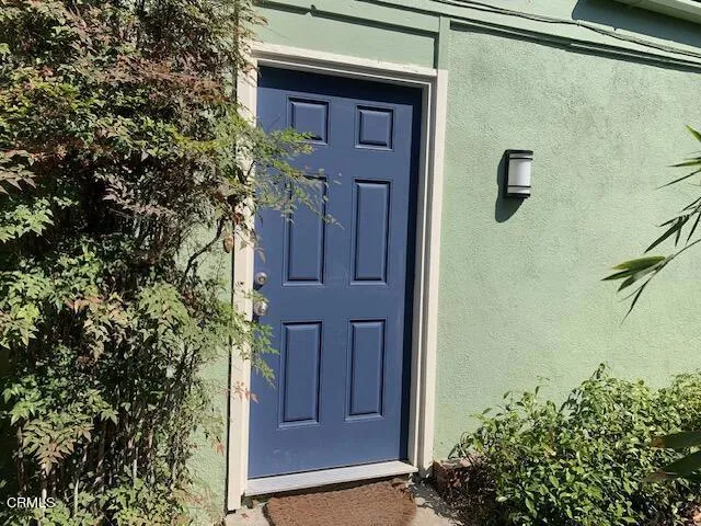 Front door lower unit