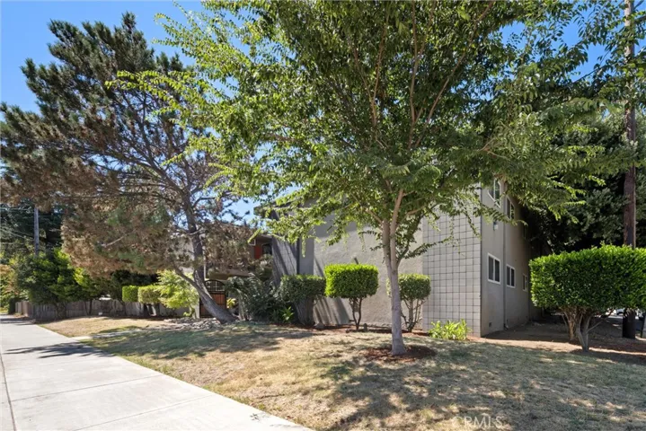 890 E 9th Street, Chico, California 95928