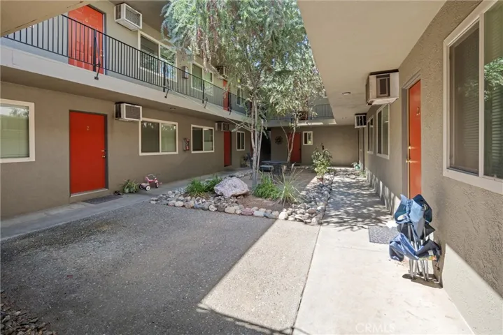 890 E 9th Street, Chico, California 95928