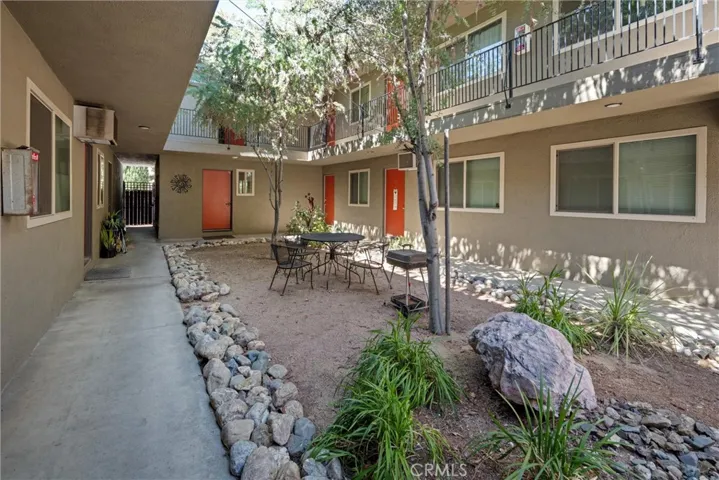 890 E 9th Street, Chico, California 95928