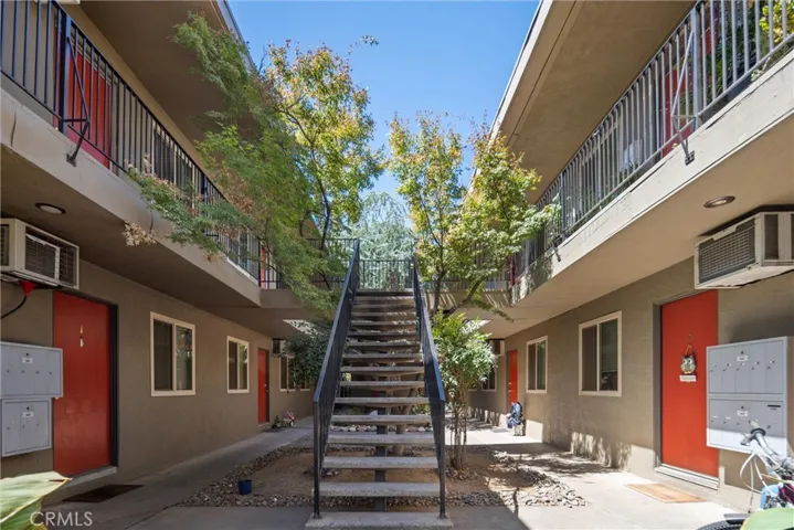 890 E 9th Street, Chico, California 95928