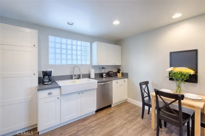 113 29th Street, Manhattan Beach, California 90266