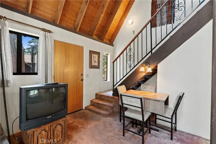 720 Pinnacle Drive, Lake Arrowhead, California 92352