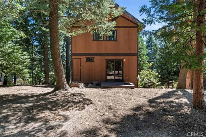720 Pinnacle Drive, Lake Arrowhead, California 92352