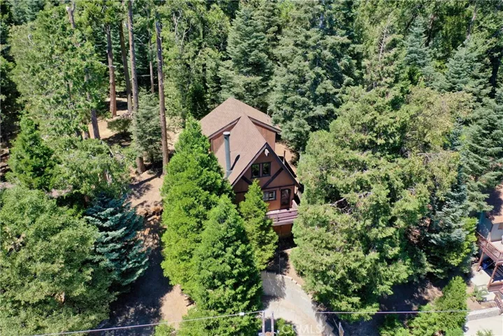 720 Pinnacle Drive, Lake Arrowhead, California 92352