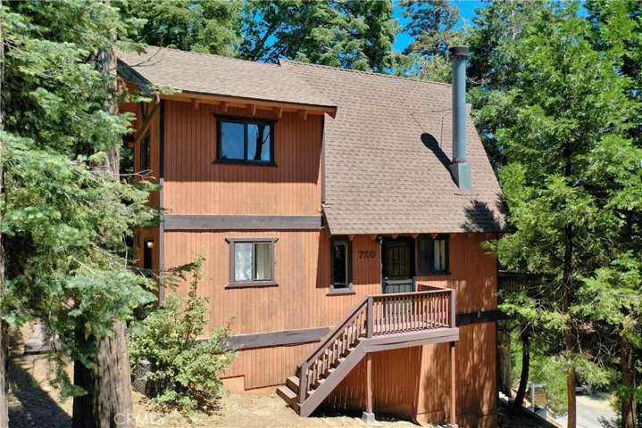 720 Pinnacle Drive, Lake Arrowhead, California 92352