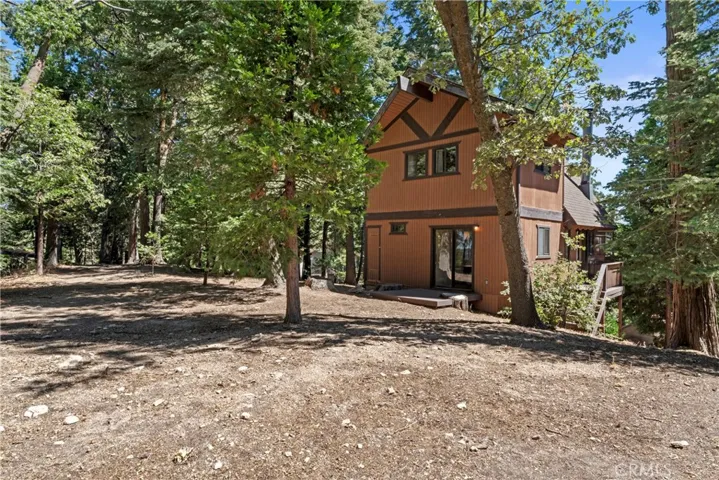 720 Pinnacle Drive, Lake Arrowhead, California 92352