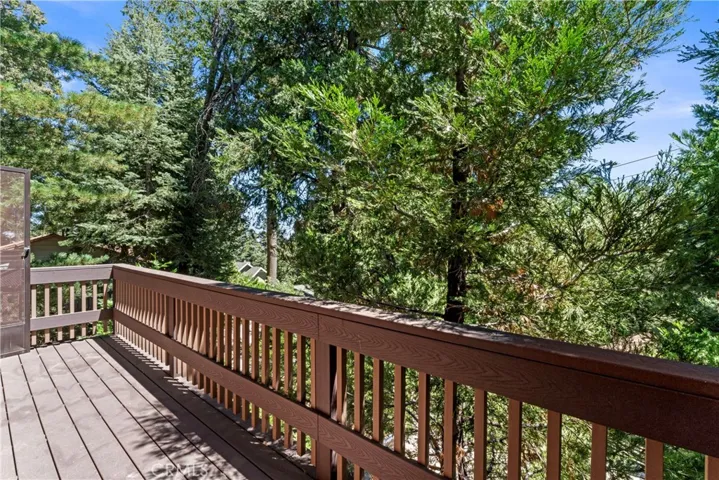 720 Pinnacle Drive, Lake Arrowhead, California 92352