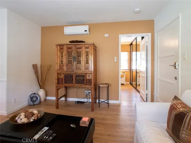 5029 Westpark Drive 5025, Valley Village, California 91601