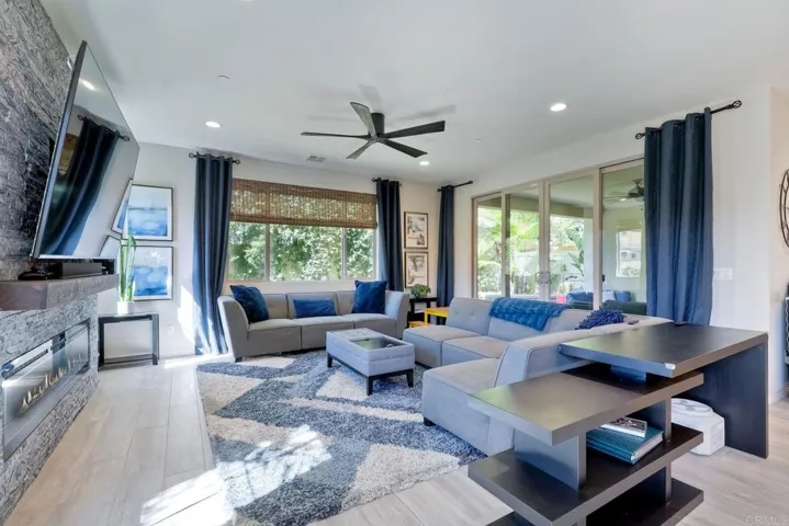 240 Reserve Court, San Marcos, California 92078
