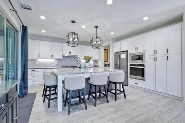 240 Reserve Court, San Marcos, California 92078