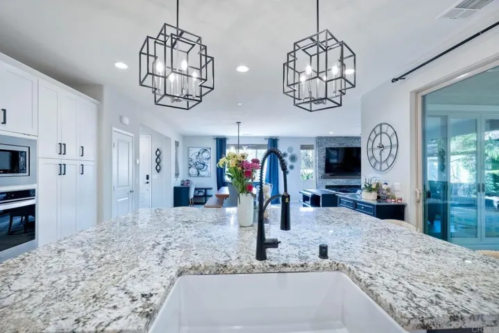 240 Reserve Court, San Marcos, California 92078