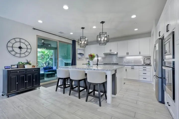 240 Reserve Court, San Marcos, California 92078