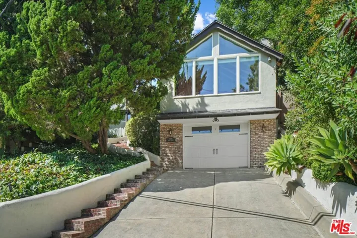 4195 Crisp Canyon Road, Sherman Oaks, California 91403