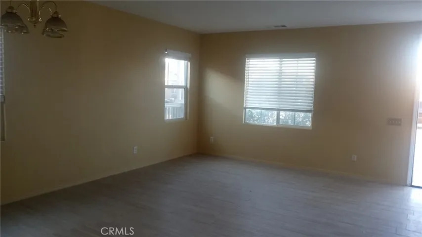 13251 La Crescenta Avenue, Hesperia, California 92344