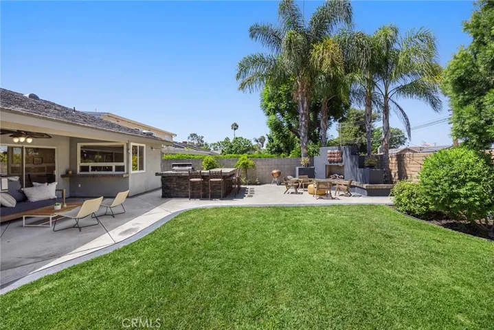 13075 Wickshire Lane, Tustin, California 92782