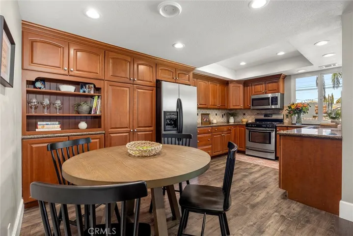 13075 Wickshire Lane, Tustin, California 92782
