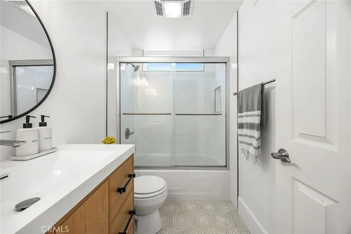 13075 Wickshire Lane, Tustin, California 92782