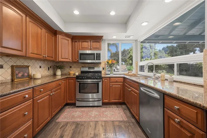 13075 Wickshire Lane, Tustin, California 92782