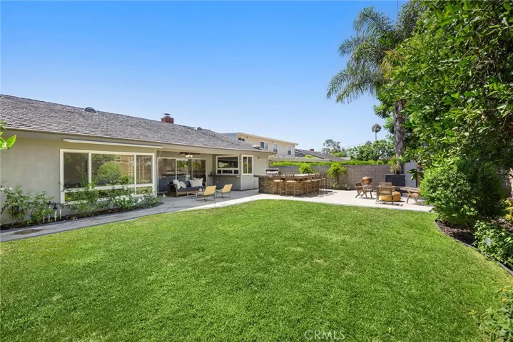 13075 Wickshire Lane, Tustin, California 92782