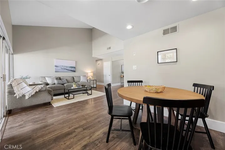 13075 Wickshire Lane, Tustin, California 92782
