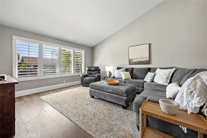 13075 Wickshire Lane, Tustin, California 92782