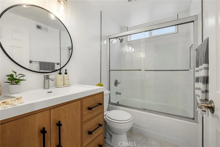 13075 Wickshire Lane, Tustin, California 92782