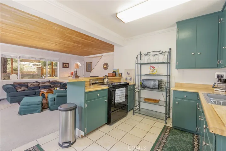 1720 Lassen Way, Pine Mountain Club, California 93222