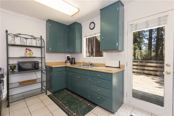 1720 Lassen Way, Pine Mountain Club, California 93222