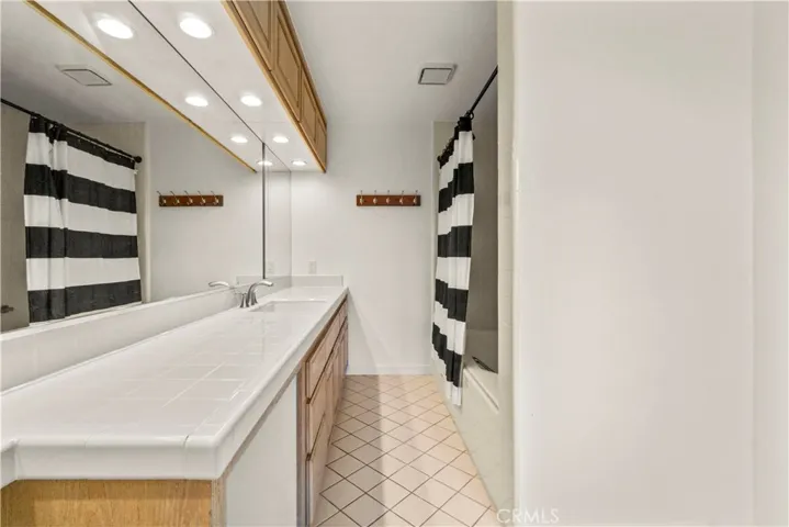 15528 Cordary Avenue, Lawndale, California 90260