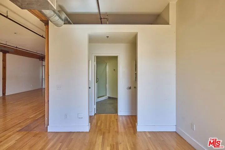 215 S Santa Fe Avenue 7, Los Angeles, California 90012