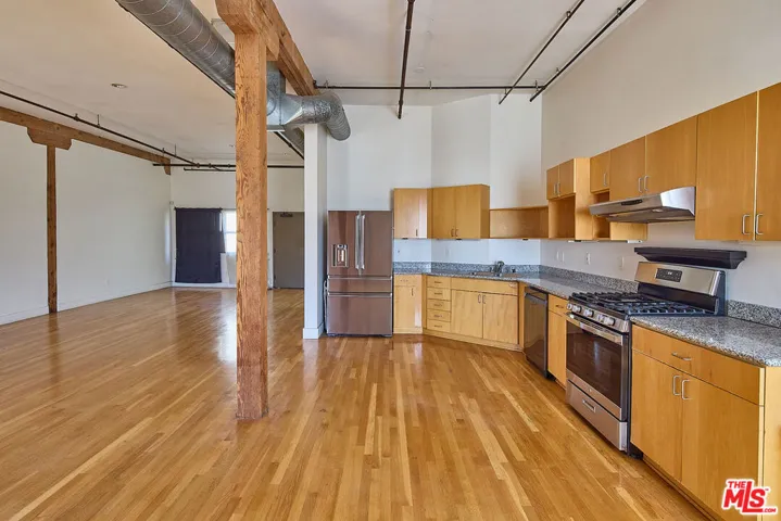 215 S Santa Fe Avenue 7, Los Angeles, California 90012