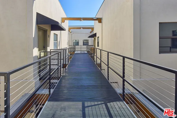 215 S Santa Fe Avenue 7, Los Angeles, California 90012