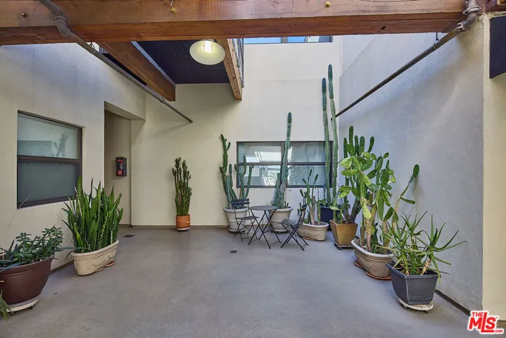 215 S Santa Fe Avenue 7, Los Angeles, California 90012