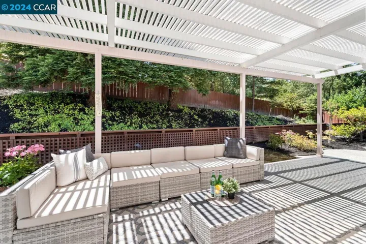 2209 Kenton Ct, Walnut Creek, California 94596