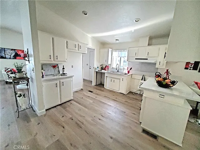 PREVIOUS PIC SHOWS APPLIANCES INSTALLED