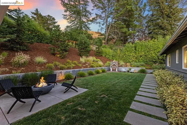 348 Shire Oaks Ct, Lafayette, California 94549