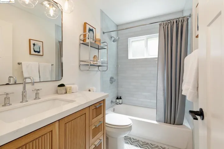 348 Shire Oaks Ct, Lafayette, California 94549