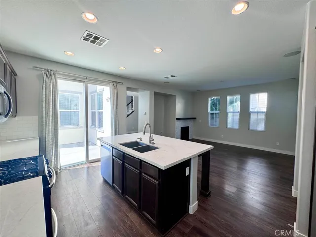 31871 Domenoe Way, Temecula, California 92592