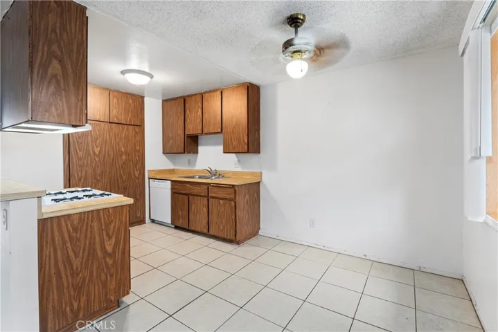 3700 W Savanna Street, Anaheim, California 92804