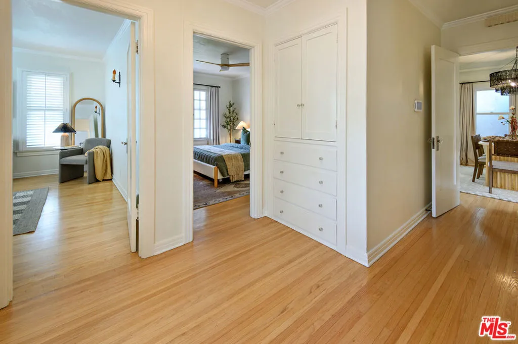 502 N Gardner Street, Los Angeles, California 90036 home-pic-43