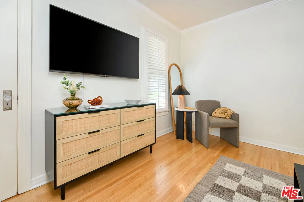 502 N Gardner Street, Los Angeles, California 90036 home-pic-61