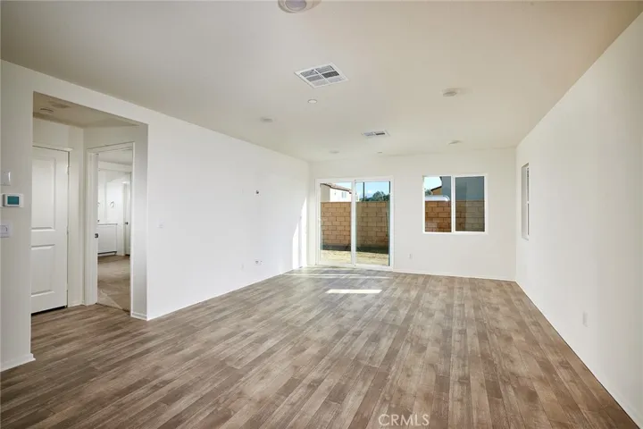 28827 Camaro Drive, Winchester, California 92596