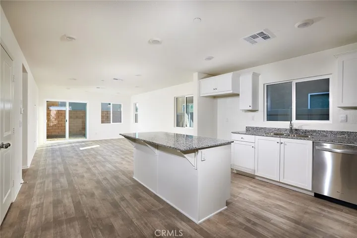28827 Camaro Drive, Winchester, California 92596