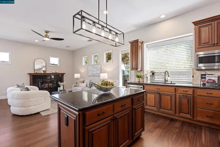 8020 Kelok Way, Clayton, California 94517